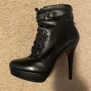 Women’s black leather high heel booties 10